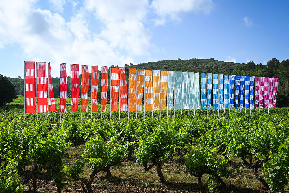 Daniel Buren, Loris Cecchini, Pascale Marthine Tayou, Sislej Xhafa, José Yaque - Commanderie de Peyrassol